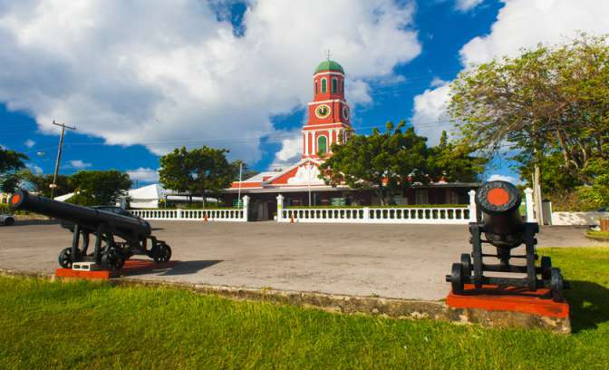 Garrison Savannah guard house op Barbados