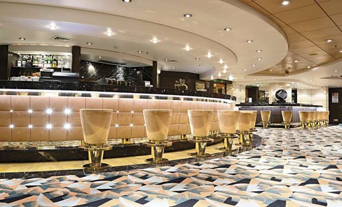 Koffie bar aan boord van cruise MSC Musica