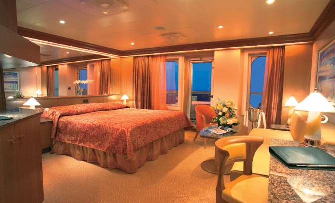Suites van Carnival Freedom 