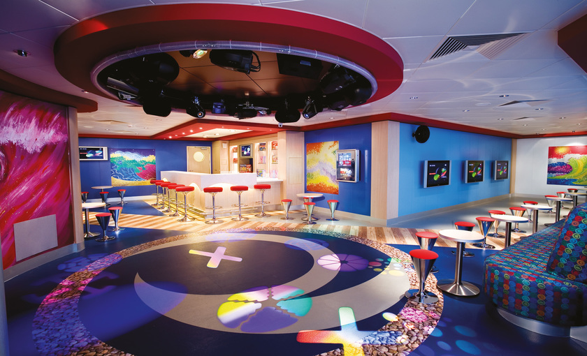 Een tienerclub op de Norwegian Jade van NCL