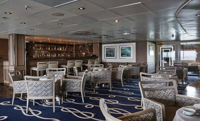 Restaurant van rederij Silversea, schip Explorer