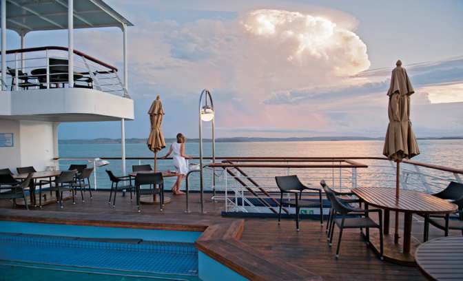 Het dek van Silversea Discoverer