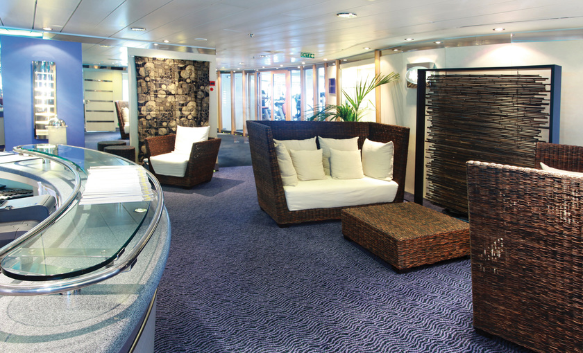 Receptie van het wellness centrum aan boord van Costa neoRiviera