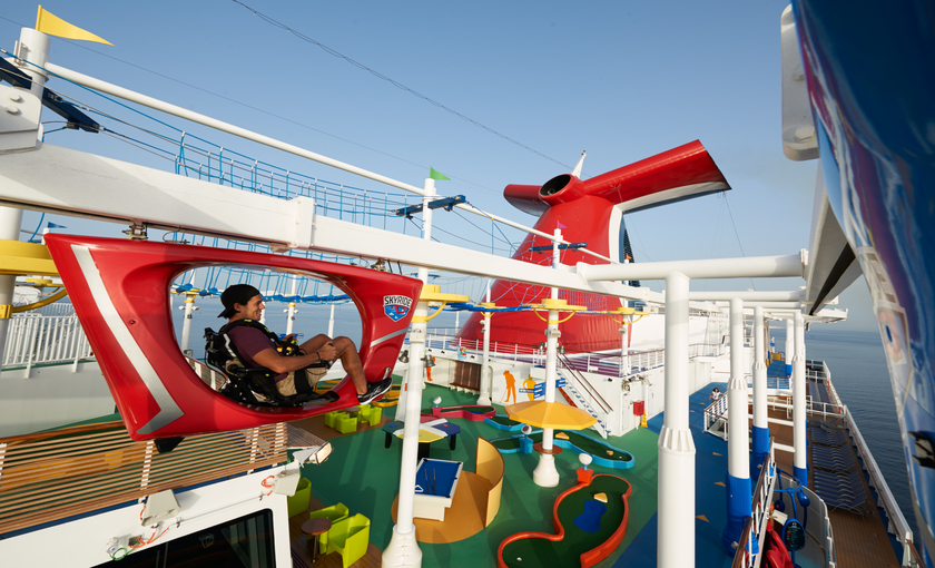 Skydrive op dek van Carnival Vista