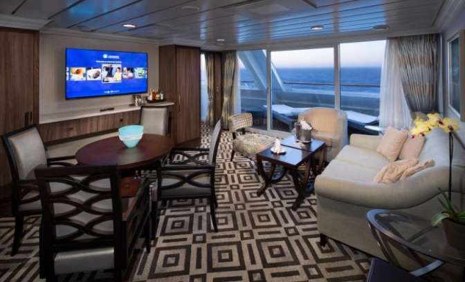 World Owner suite woonkamer