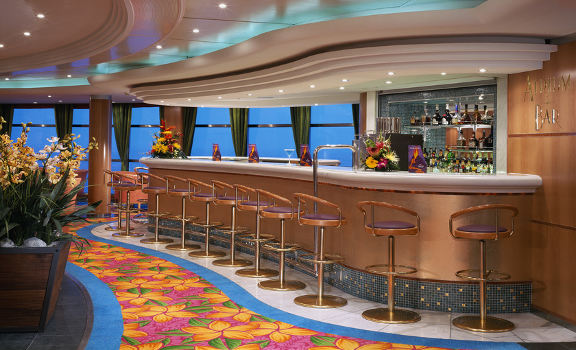Atrium bar op de Norwegian Sky van NCL