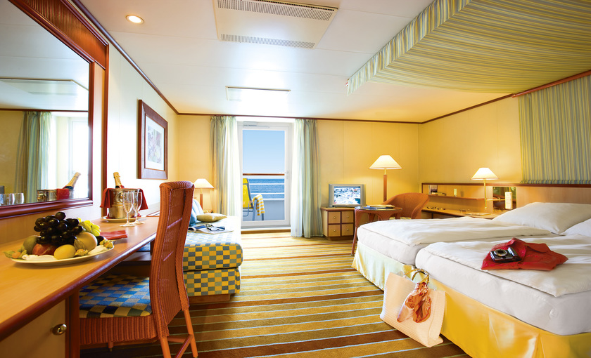 Hutten junior suite AIDAcara